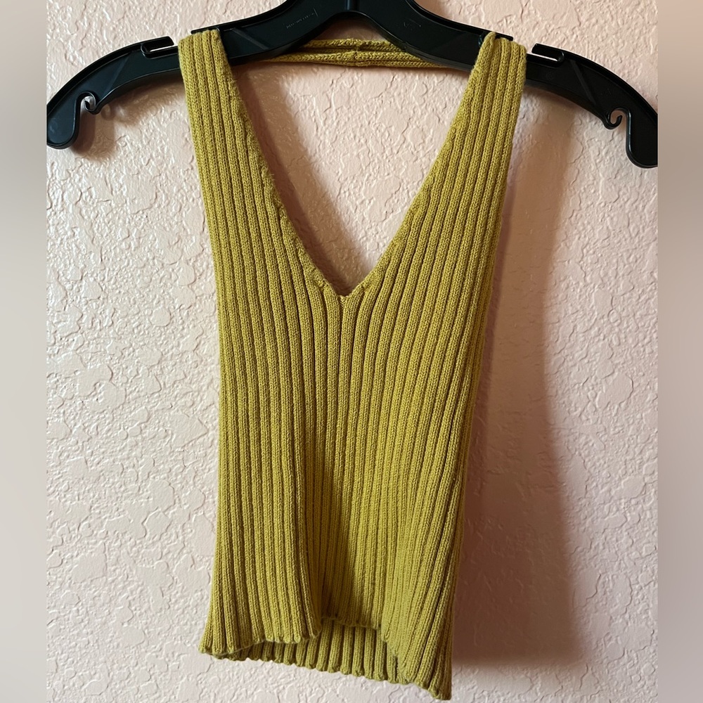 Halter crop top